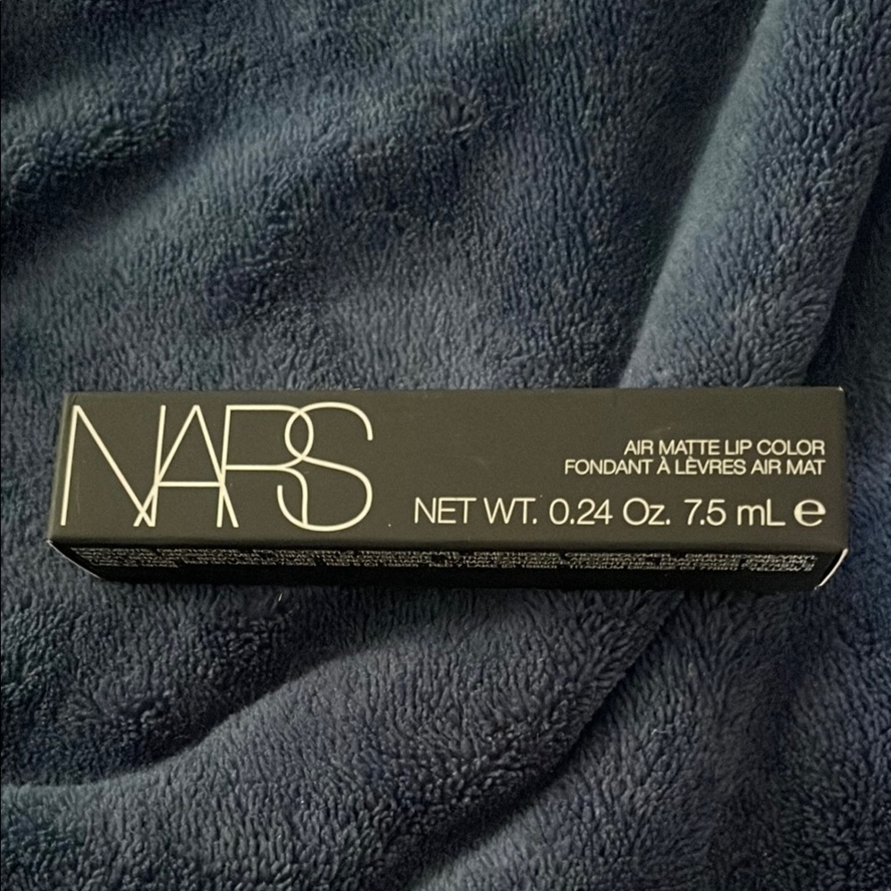 NARS Air Matte Lip Color in Elegant Burlesque 385